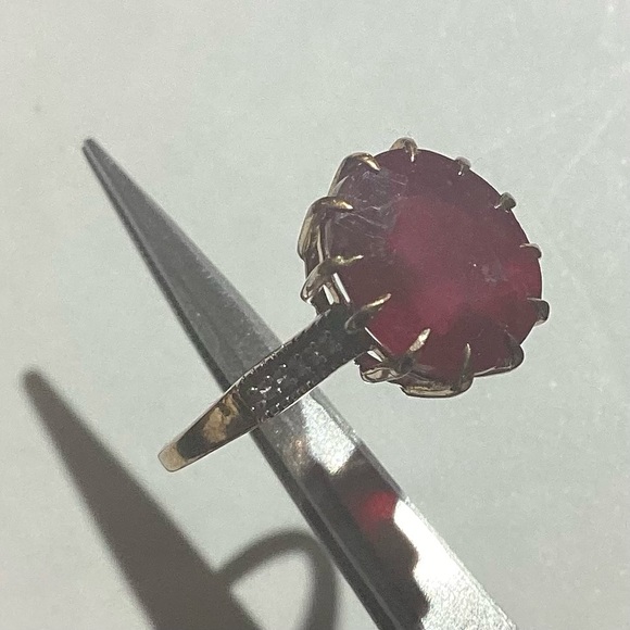 Raspberry Ruby! - Picture 4 of 7